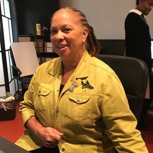 Meet your Posher, Shirlene